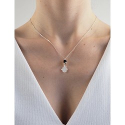 Black mother-of-pearl guitar necklace woman
