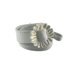 Bracelet manchette cuir fleur nacre femme