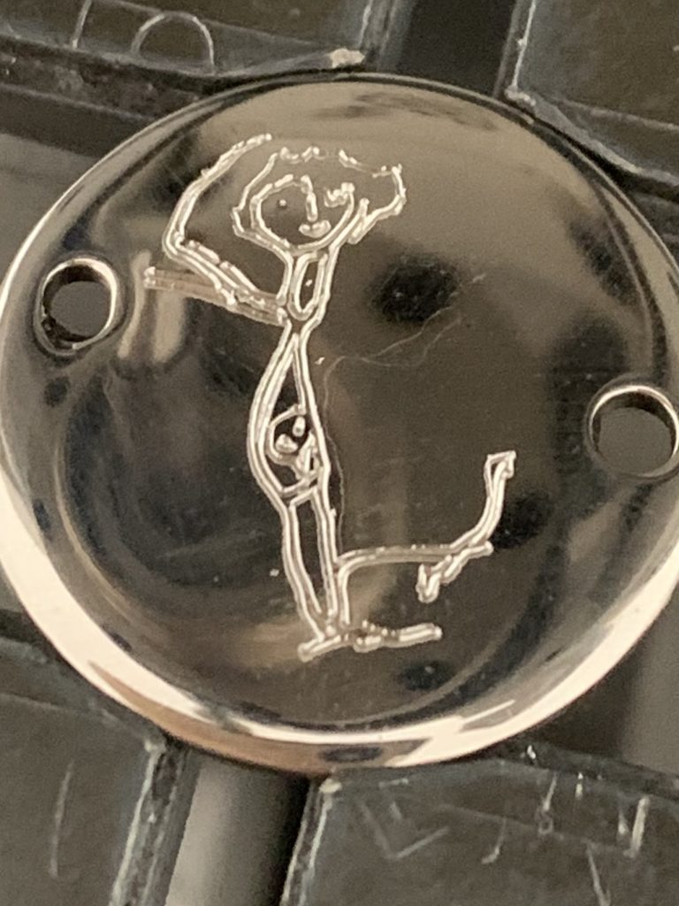 gravure dessin enfant bijoux idée