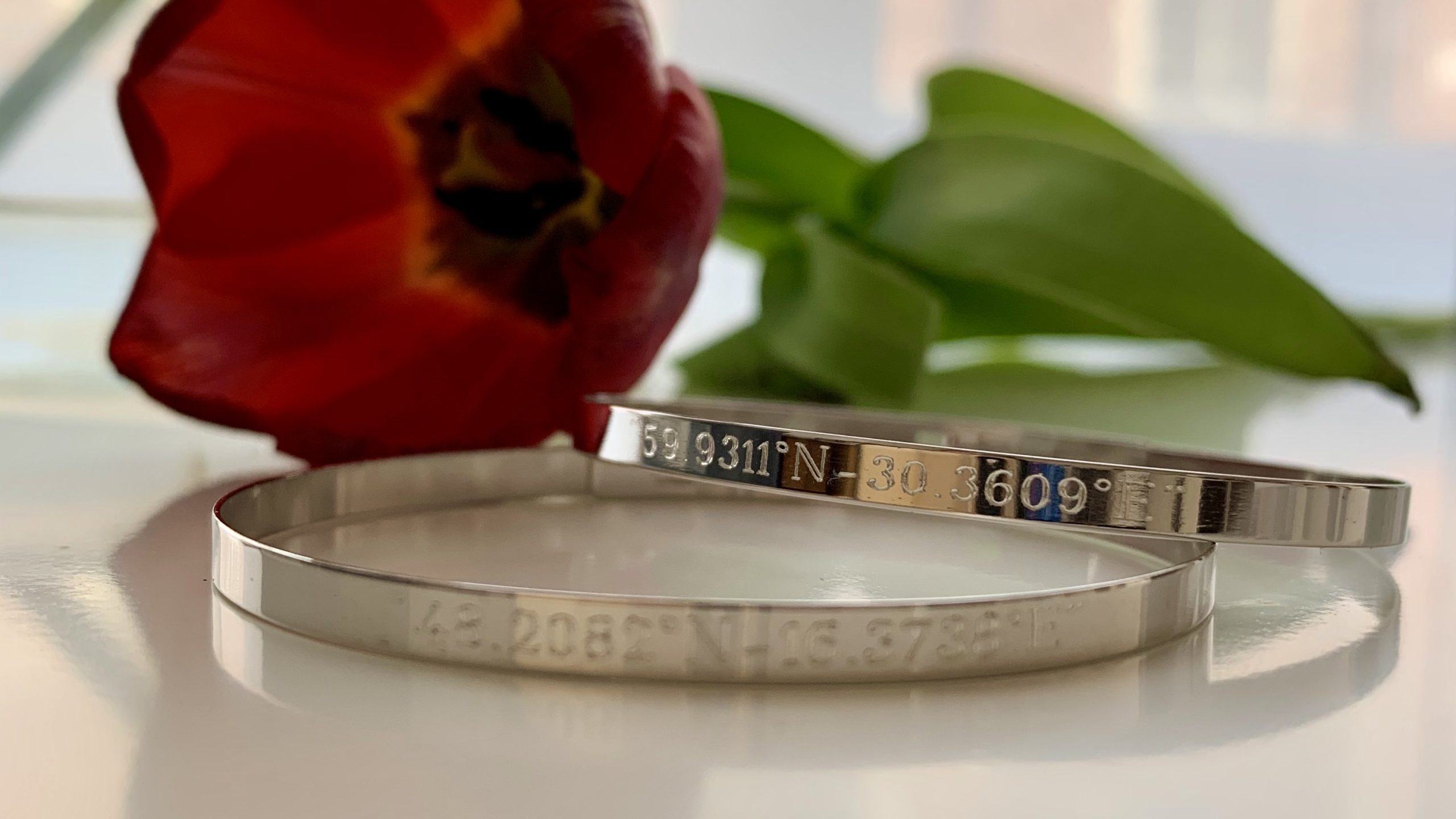 Bracelet gravé femme