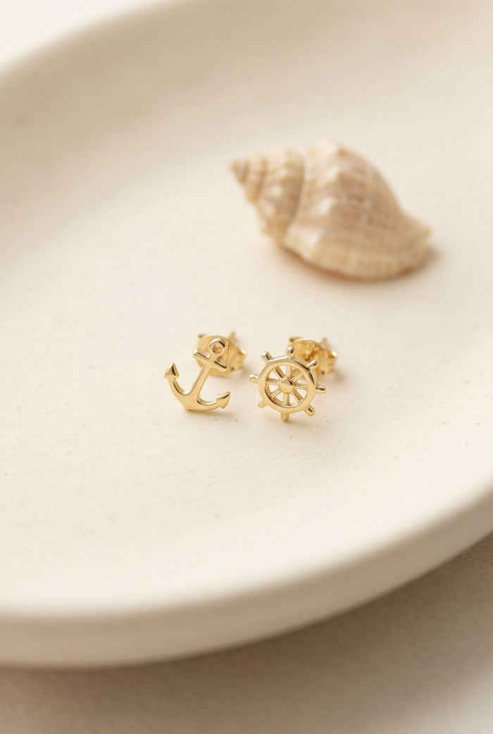 Bijouterie Arlon: boucles d'oreilles ancre gouvernail femme