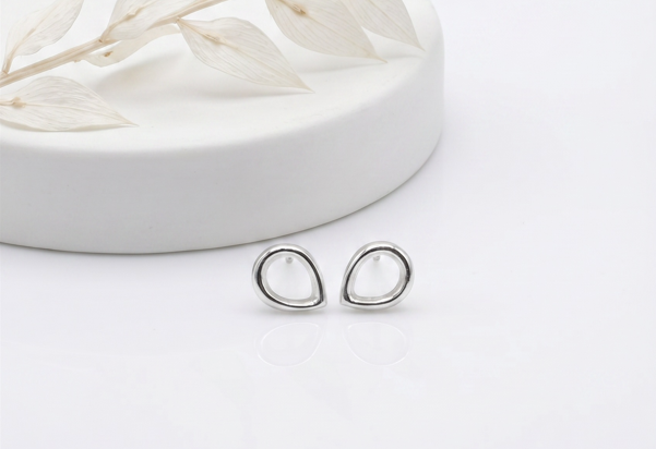 Bijouterie Binche : boucles d'oreilles petites gouttes