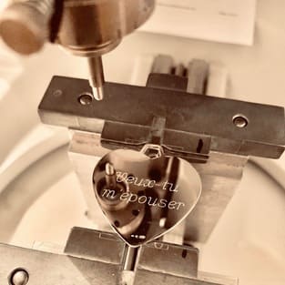 Bijouterie Wavre : collier à graver femme 