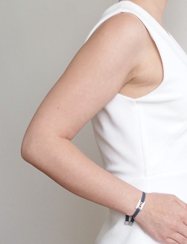 Bracelet médaille love femme