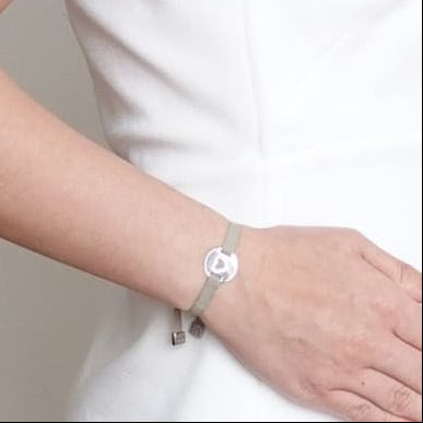 Personalized heart medallion bracelet for women
