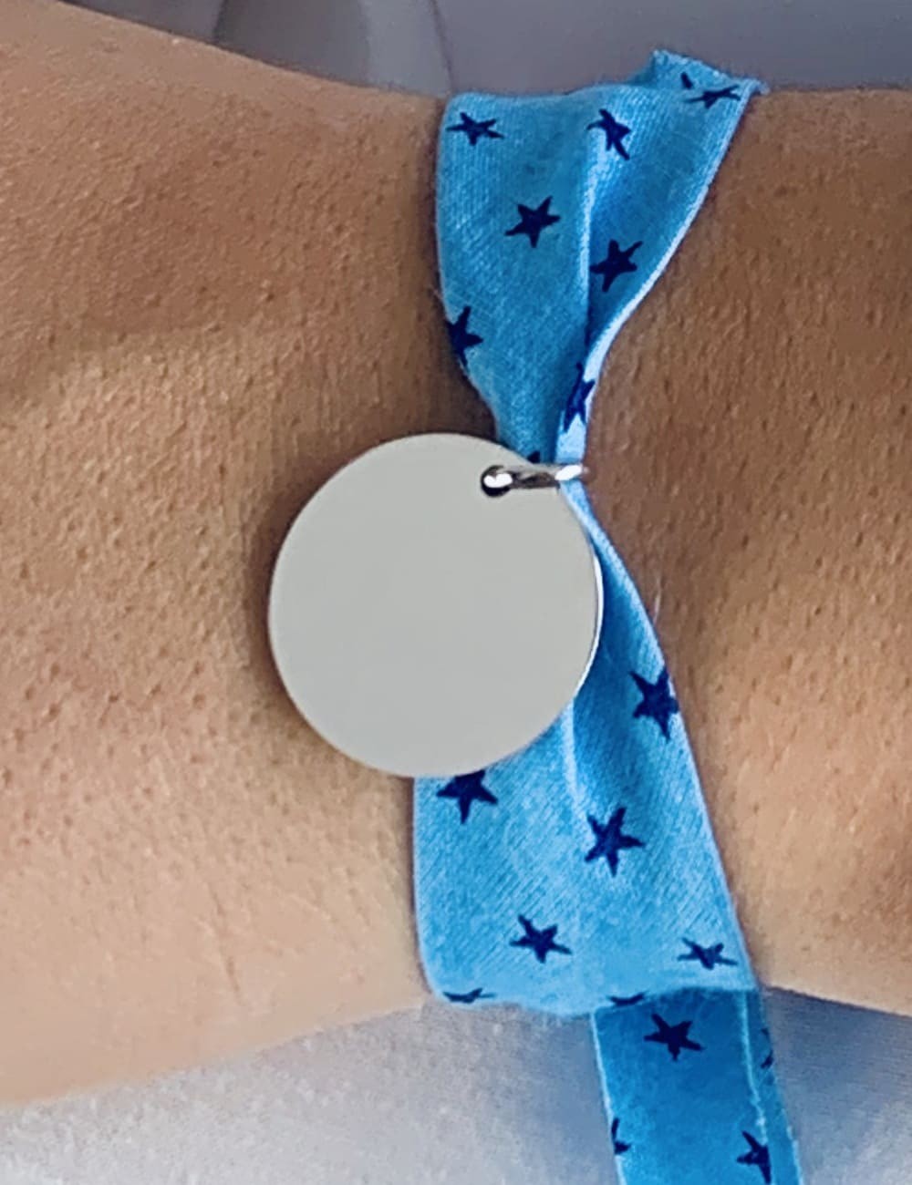 Bracelet Liberty large médaille à graver 20mm femme