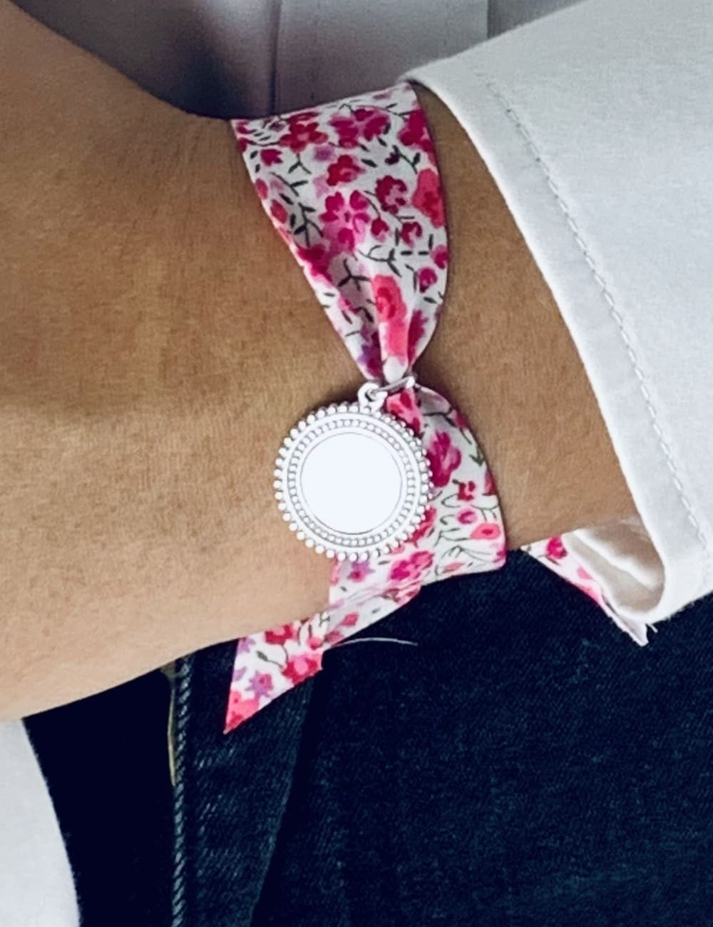 Bracelet Liberty large médaillon bohème à graver femme