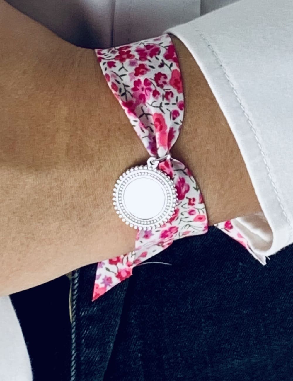 Bracelet Liberty large médaillon bohème à graver femme