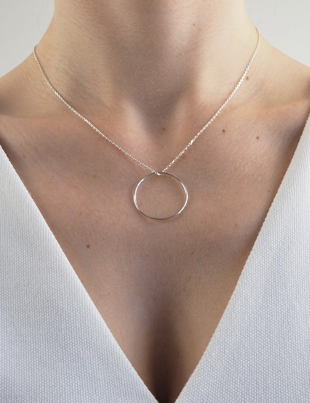 Collier grand cercle argent femme