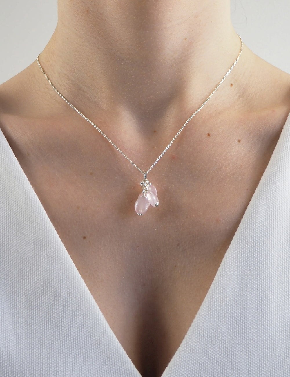 Collier grappe quartz rose ovale femme