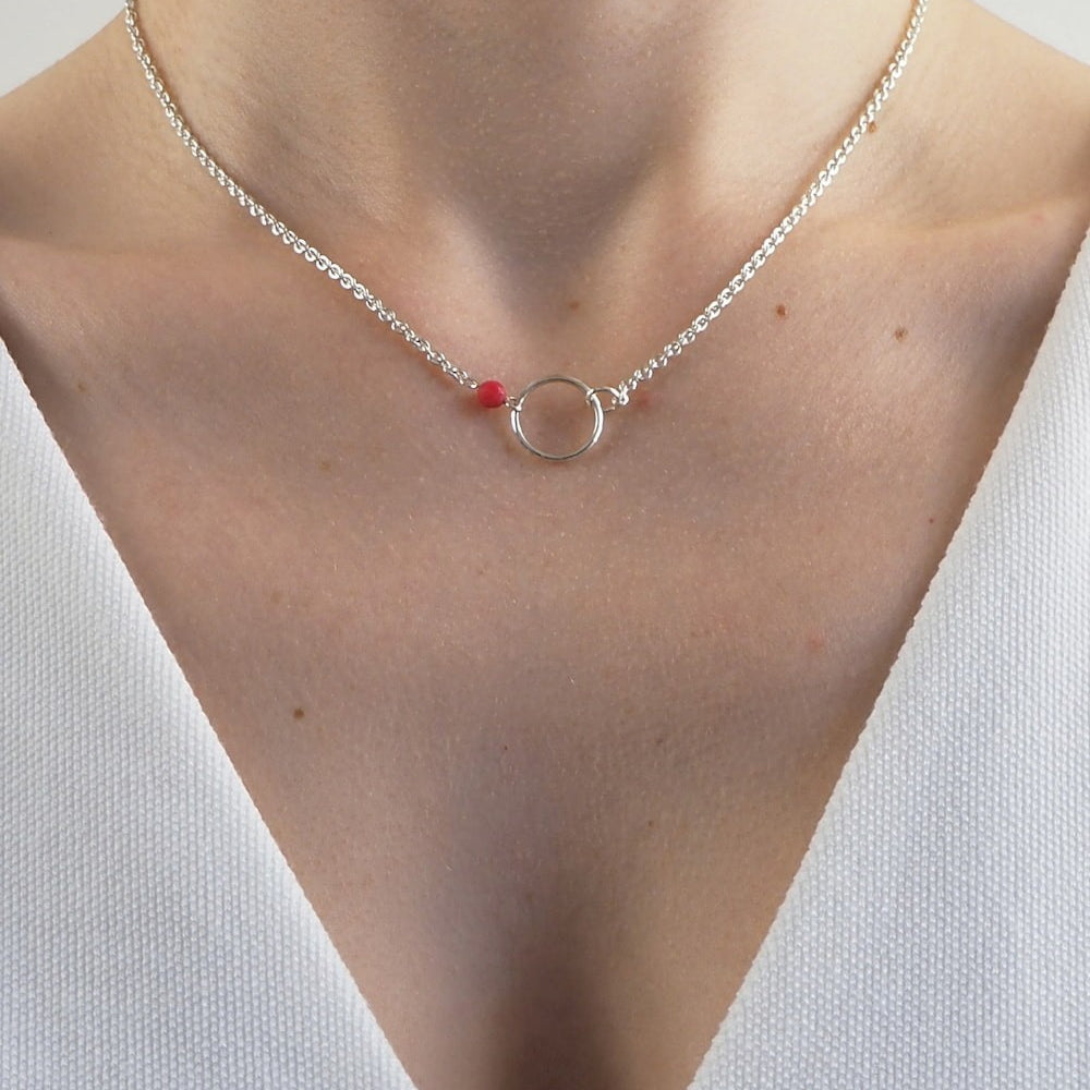Collier cercle corail femme