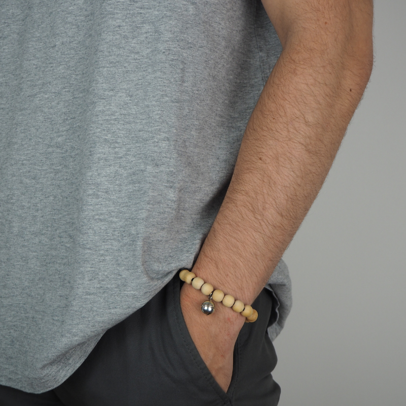 Men's wooden bead bracelet
