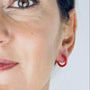 Boucles mini créoles email rouge femme