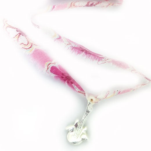 Bracelet liberty guitare enfant par la créatrice bruxelloise Artémi