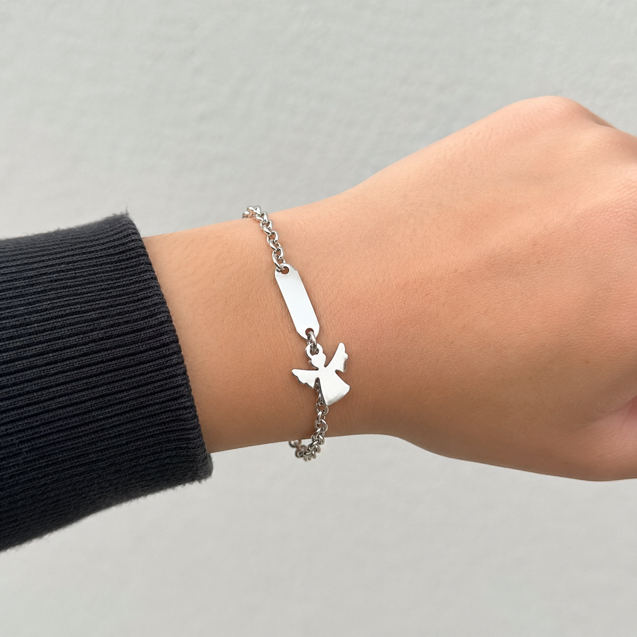 Personalized silver angel bracelet for children 