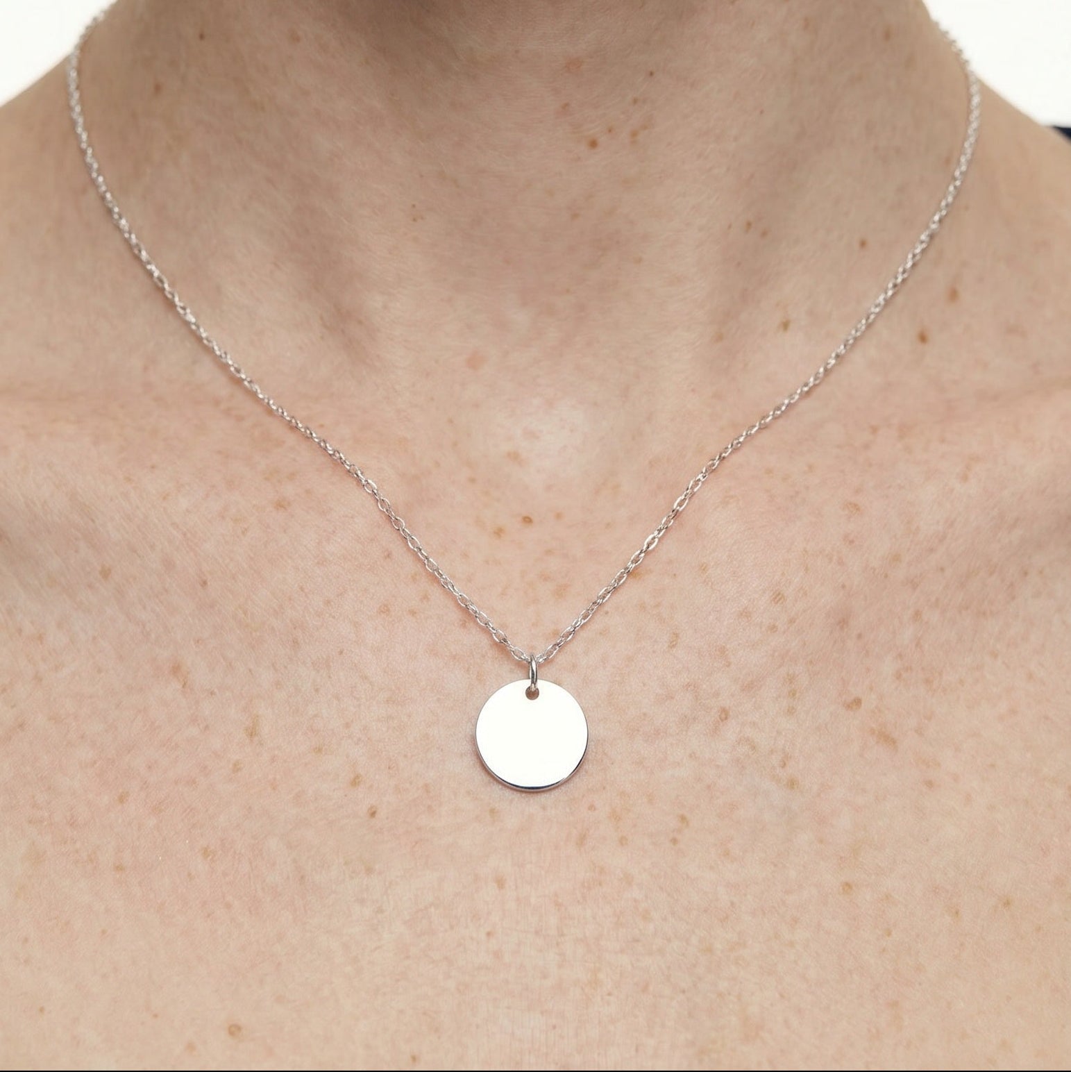 Personalized 15mm silver pendant for children