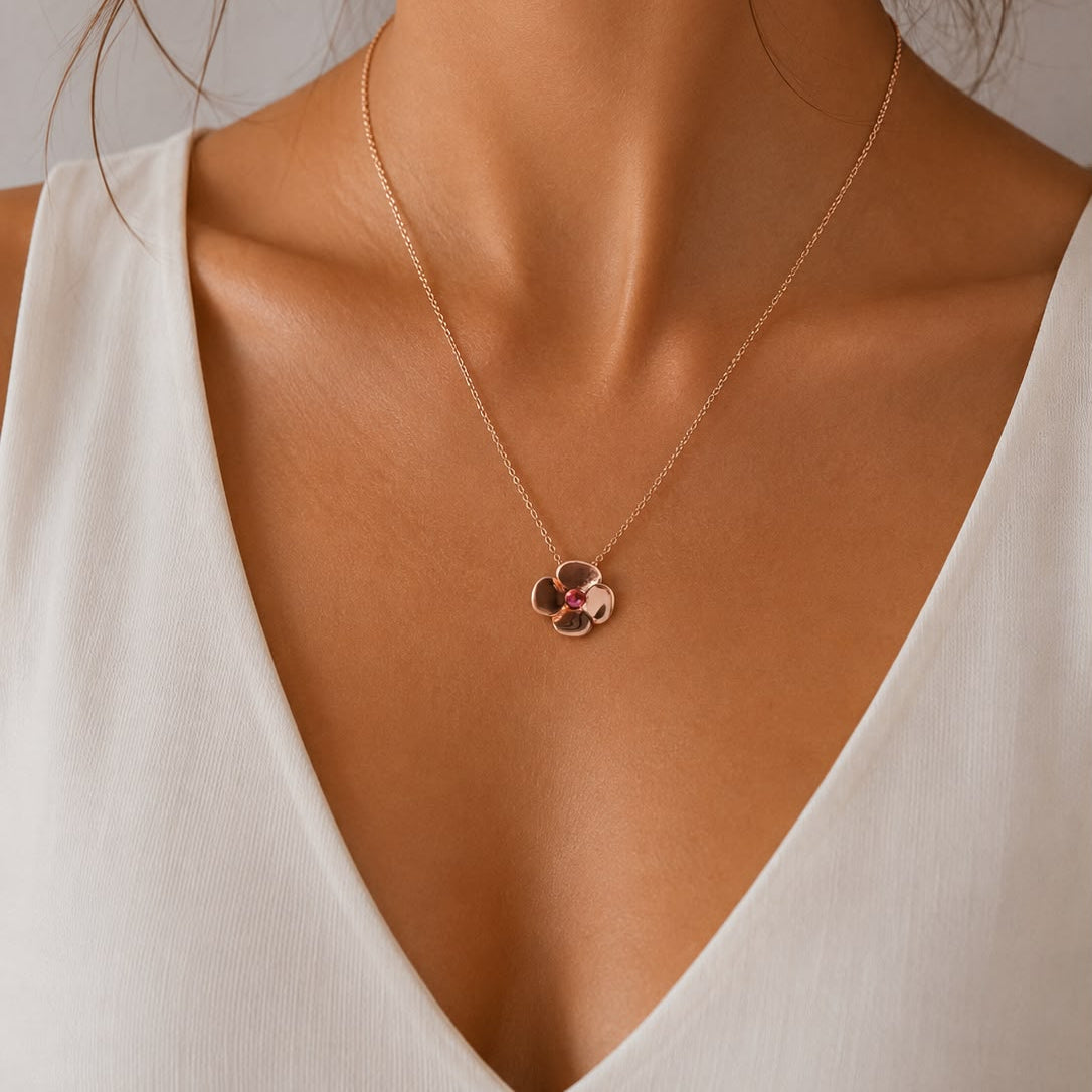 Damesketting met toermalijnbloem
