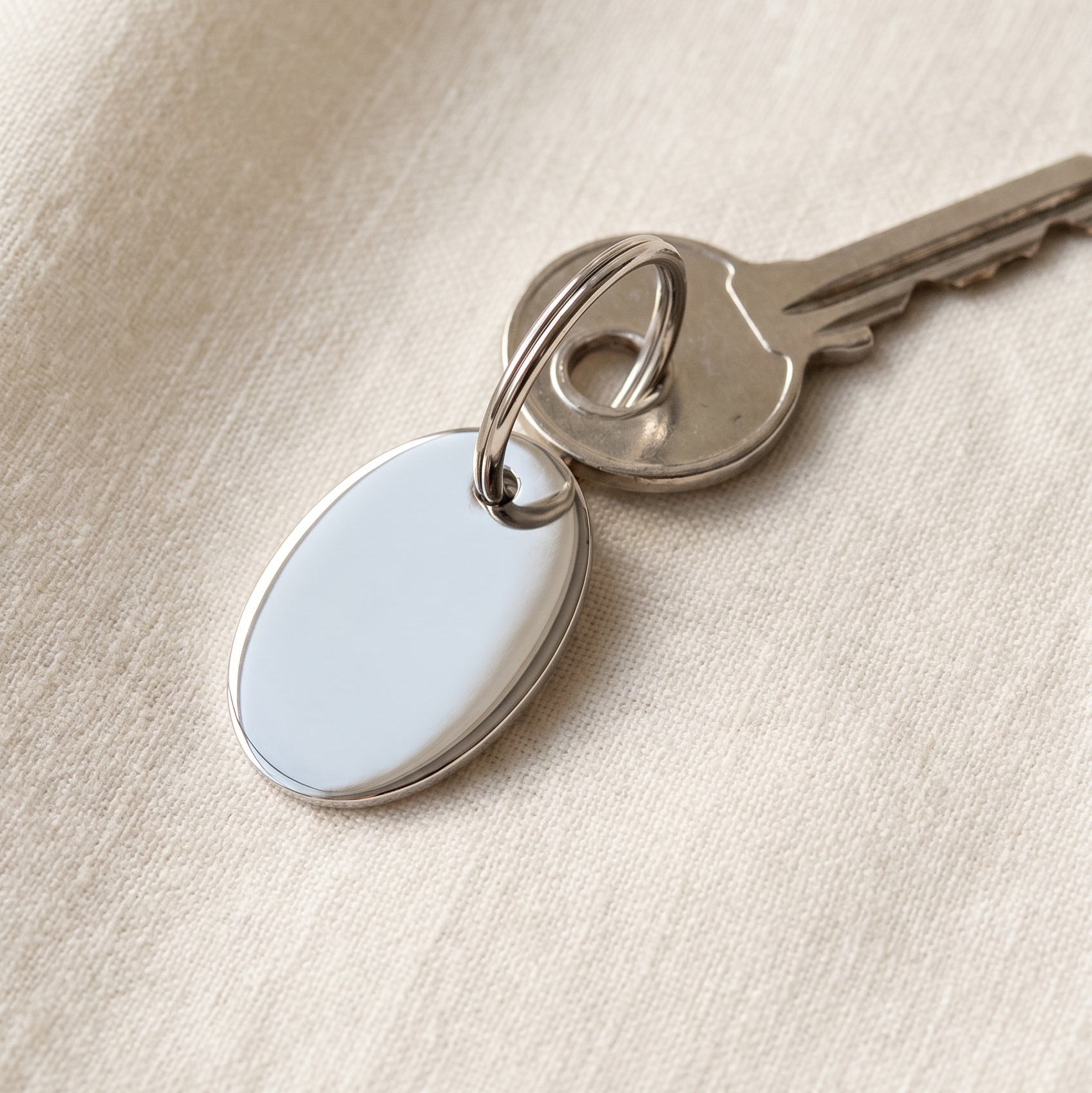 Men's Personalized Oval Silver Keychain